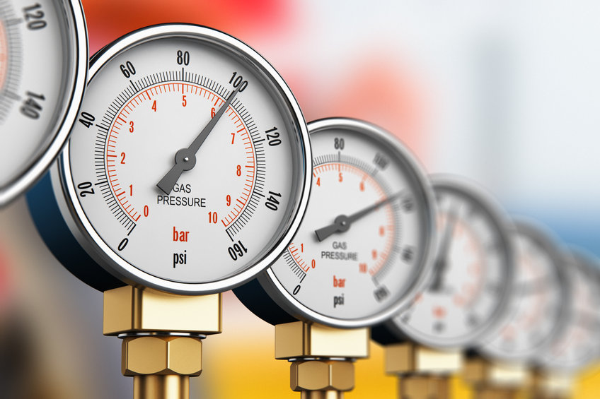 Estimation of Gas Pressure Drops for Reactor Inlet Distributor and Outlet Basket